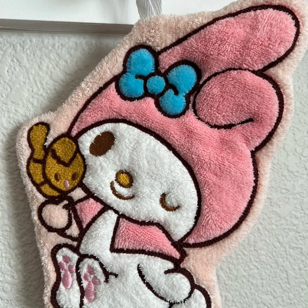 NWOT Hello Kitty My Melody Whimsical Cartoon Ultra Absorbing Soft Hand Towel